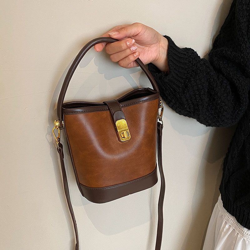 

Classy High Quality Bag Women s 2024 New Arrival Fall and Winter Light Luxury Minority Satchel Bucket Bag All-Match Super Hot Crossbody Bag Brown
