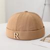 Modische R-Buchstaben Kappe ohne Schirm Docker Cap Streetwear Leichte Mütze Einfarbige Atmungsaktive Vermieterkappe Sommer