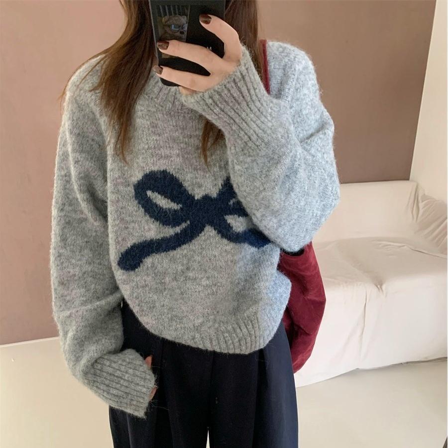 

Crew neck gentle bow pullover sweater women s autumn and winter soft waxy lazy versatile sweet knitted sweater 412-64 (average size) світло-сірий колір