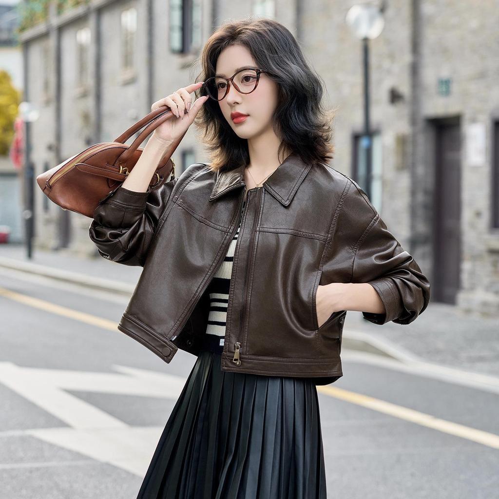 Damen Lammleder Motorradjacke - Kurz, Lockerer Schnitt, Lässiger Reverskragen für Herbst & Winter Mode