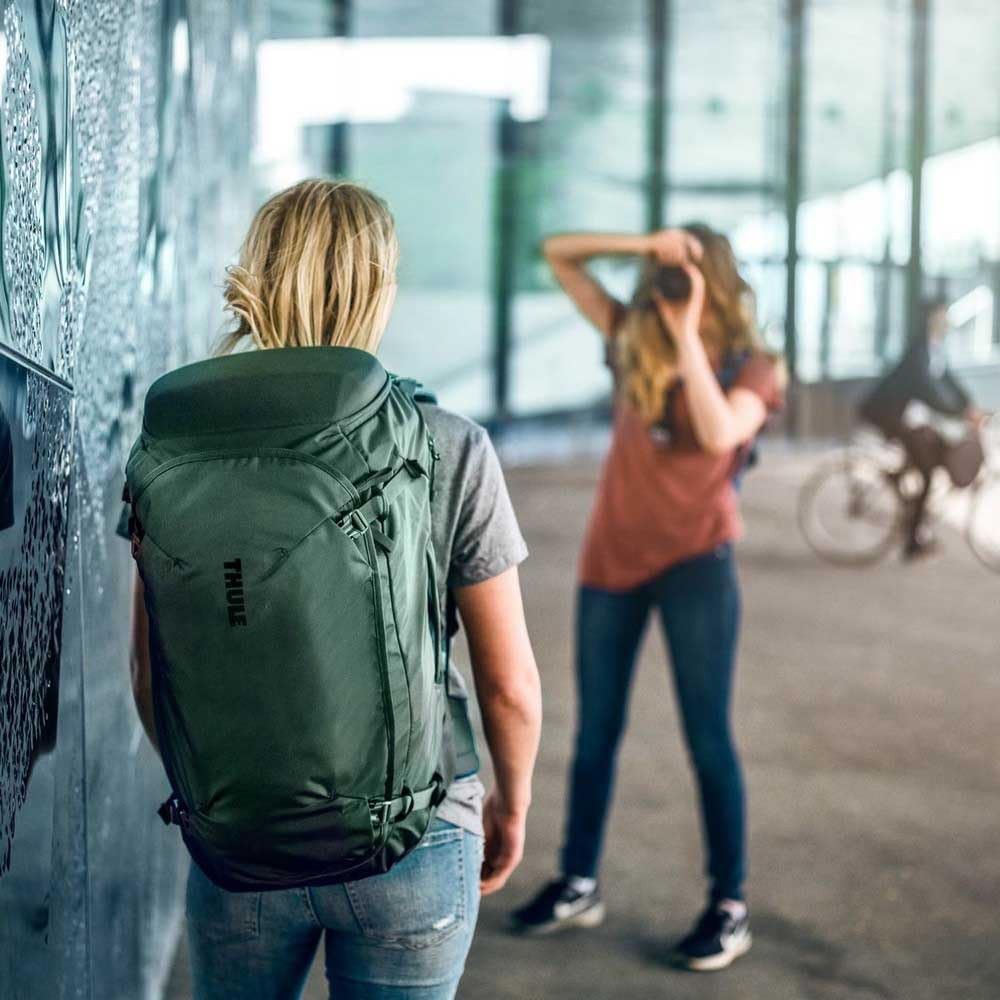 Thule Travel Backpack Landmark 40L Travel Pack Deep Khaki