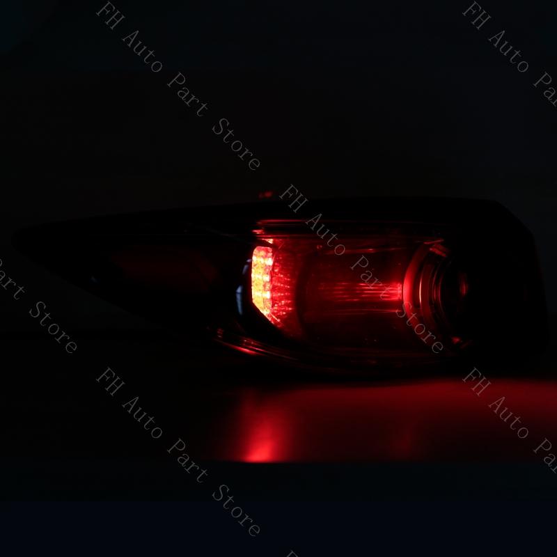 Car Rear Bumper Brake Stop Reverse Turn Signal Lamp For Mazda 3 Axela Sedan 2017 2018 Taillamp TailLight
