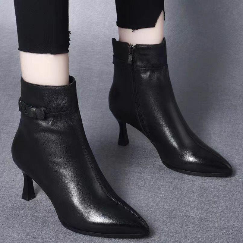

Black Genuine Leather Pointed Toe Stiletto Ankle Boots with Fleece Lining 35