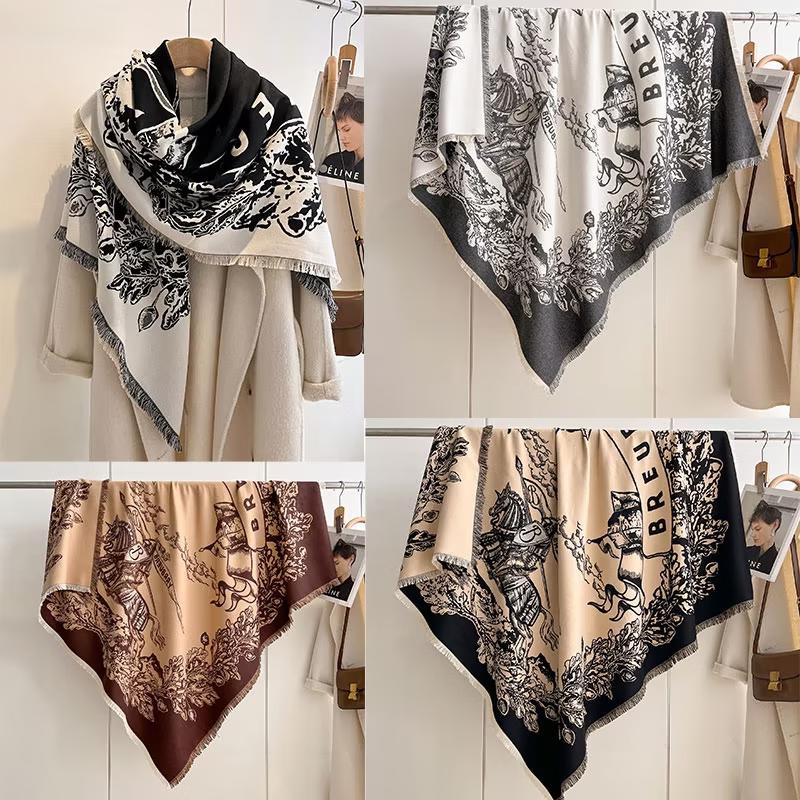 

Xincaizhiyun Floral Print Square Scarf