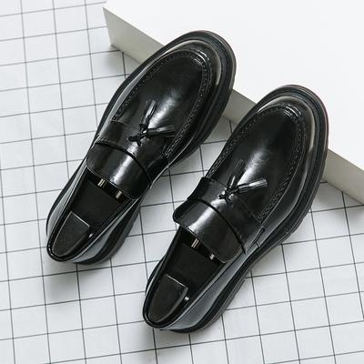 New Platform Men's Casual Moccasins Black Fashion Luxury Loafers Men's Wedding Leather Shoes Tassel Loafers Beans Driving Shoes
