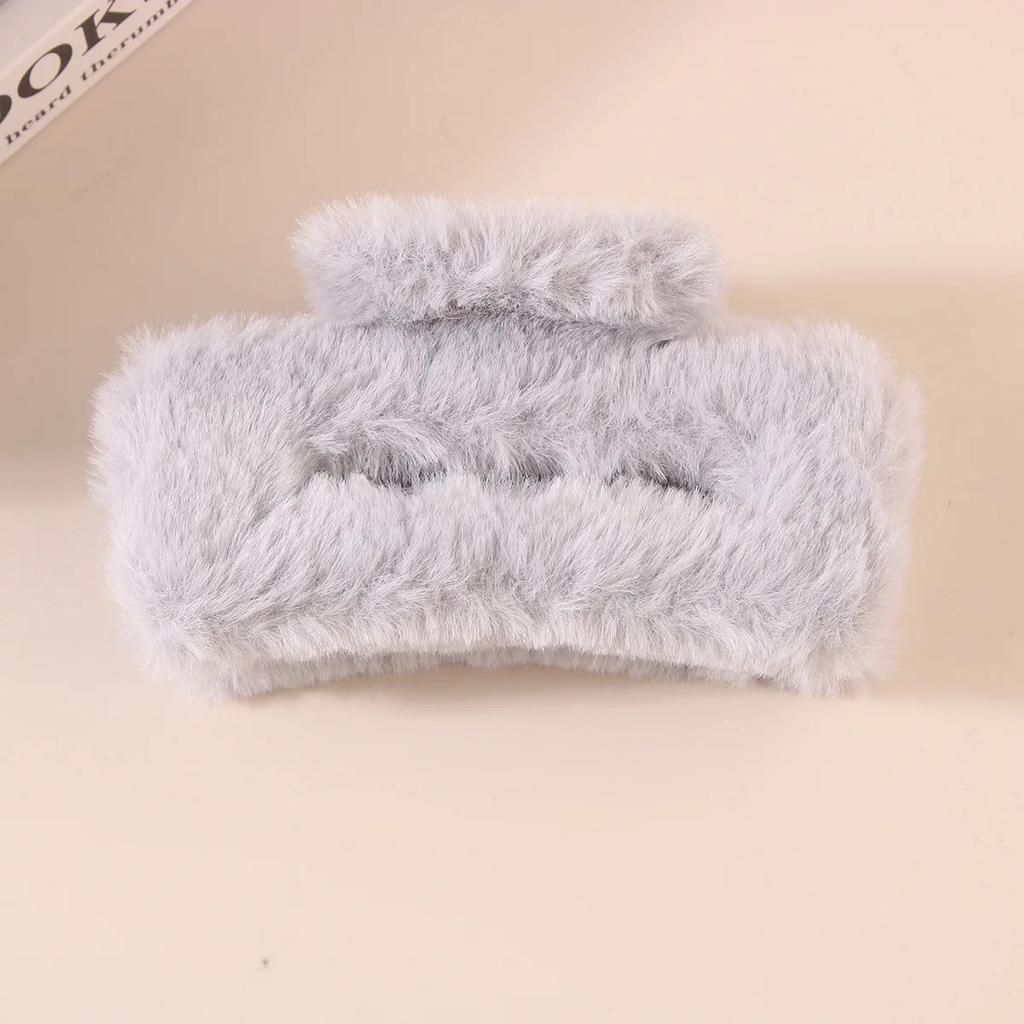 Winter Plush Square Hair Claw for Women Korean Elegant Acrylic Hairpins Faux Fur Hair Clip Girls Barrette Crab Hair Accessories