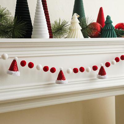 Ghirlanda Pom Pon Cappello di Babbo Natale Rosso e Bianco Filo di Palline in Feltro Decorazione Sospesa Festiva per Albero di Natale, Parete del Camino e Regalo per la Casa