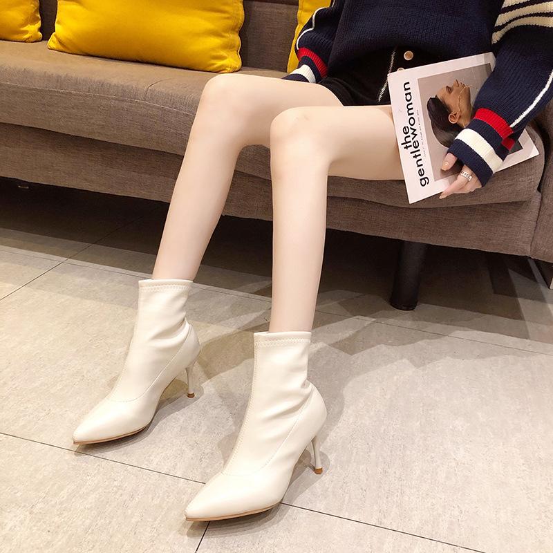 High Heels elastische dünne Stiefel 2025 neue Winter schwarze spitze kurze Stiefel dünner Absatz weiches Leder Damenstiefel Sockenstiefel