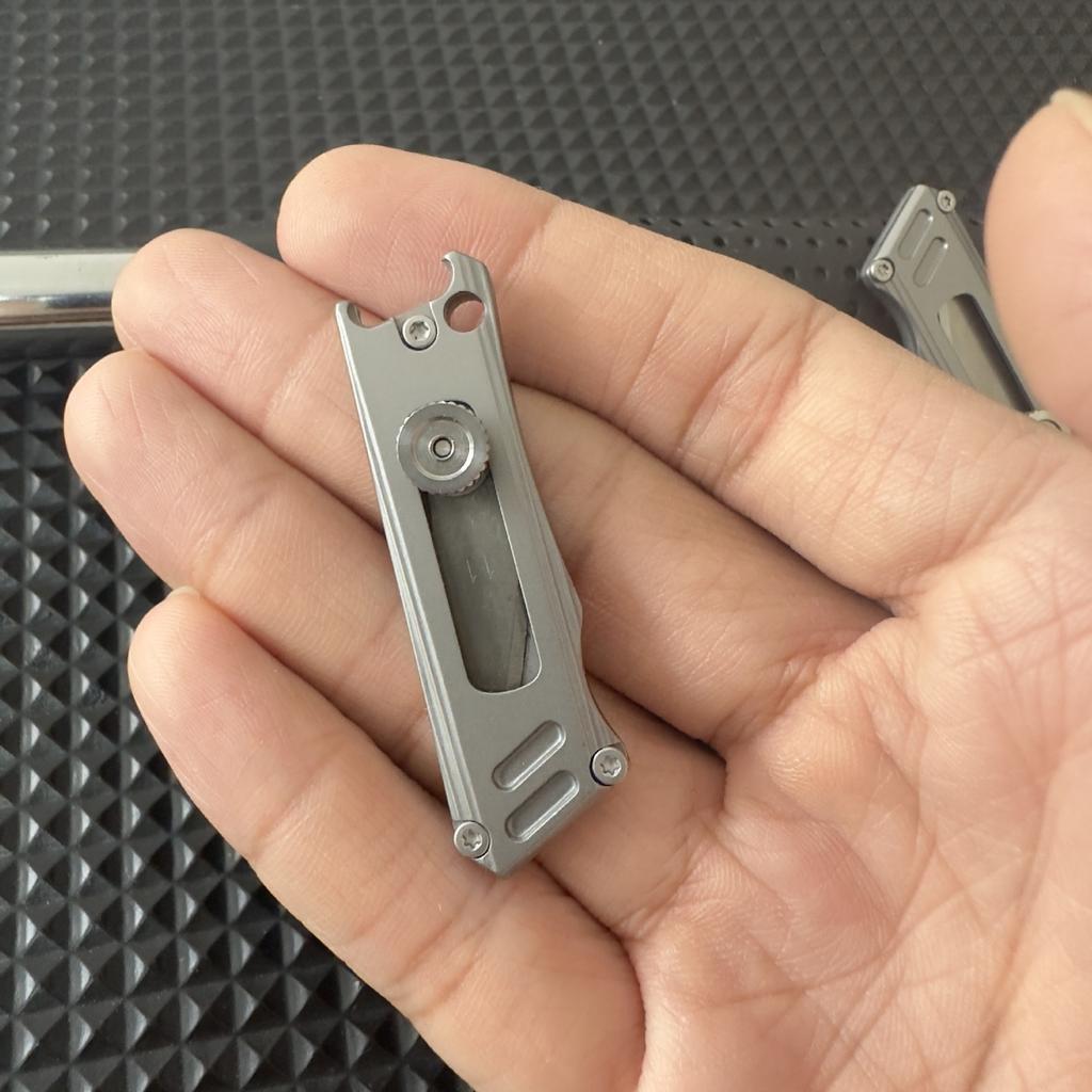 Mini Utility Knife Stainless Steel EDC Key Chain Pendant Pocket Knife Carry-on Unpacking Express Package Tool Bottle Opener