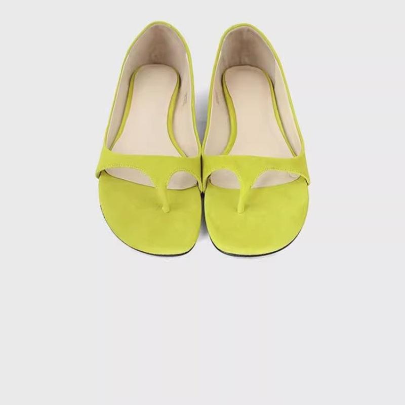 

Нишевые дизайнерские сандалии на плоском каблуке, с внешним задником, модные, с зеленым носком, красивые, трендовые, плоские туфли для женщин 35 зелёный