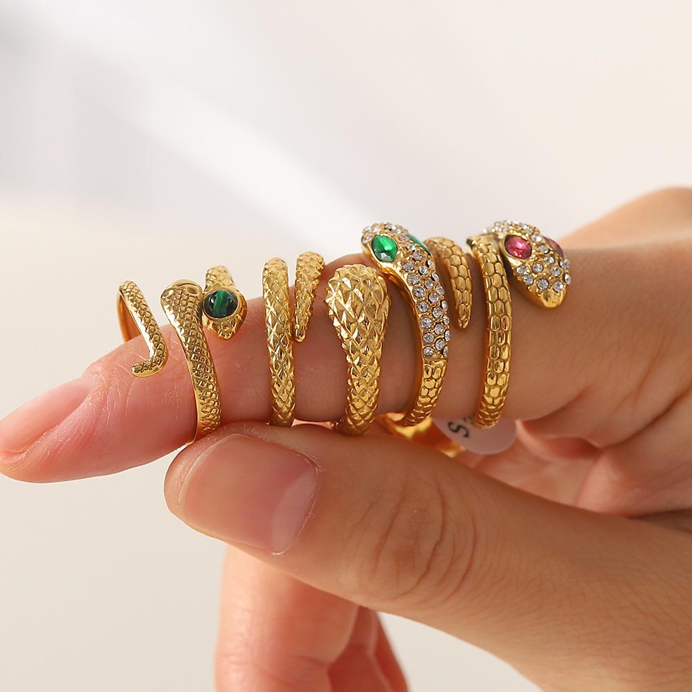 Vysoce kvalitní prsten ze slitiny titanu ve tvaru hada s diamanty - Retro styl, dámský, všestranný, luxusní, temperamentní prsten