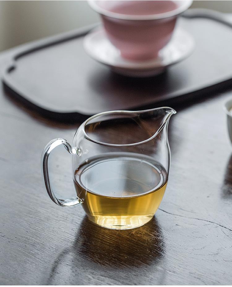 Japanese Thickened Transparent Gongdao Cup: Glass Side-Handle Serving Pitcher for Kung Fu Tea