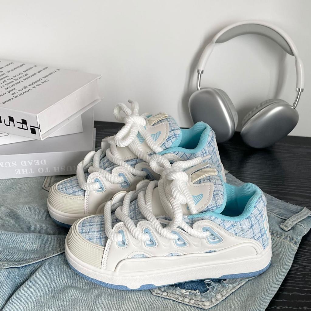 Ins Autumn Street Shot Flat Non-slip Board Shoes Niche Light Student Casual Sports Shoes Single Shoes