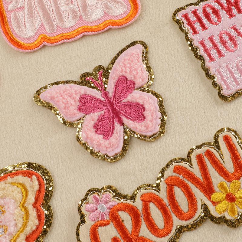 Chenier nakış etiket giyim aksesuarları kelebek İngilizce havlu nakışı nakış etiket ayakkabı ve şapka çanta aksesuarları rozet kumaş etiket