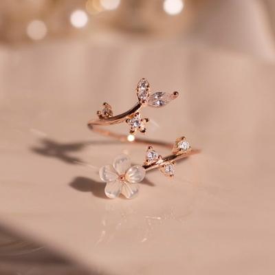 Bague Exquise à Fleurs Ouvertes Incrustées de Zirconia Scintillants, Convient pour les Bijoux d'Accessoirisation Quotidienne des Femmes, Cadeaux