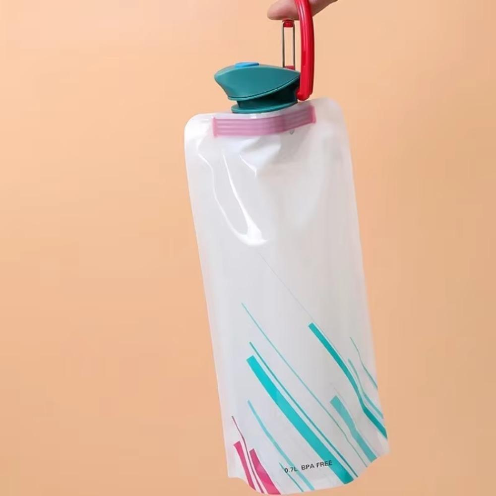 700ml Collapsible Water Bottle Ultra-Light Foldable Hydration Bag Hiking Camping,Leakproof Soft Flask with Handle Carabiner Clip