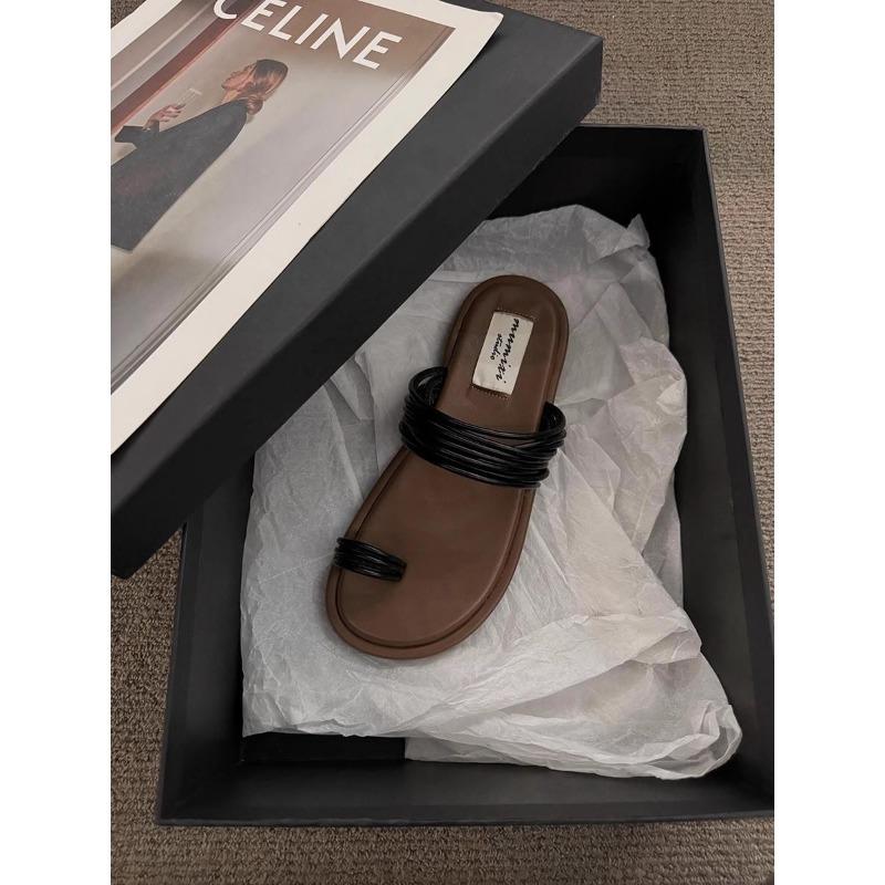 Niche design set toe cool slippers women's summer wear new with skirt seaside flat sandals
