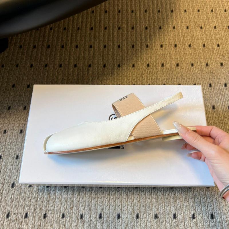 MM6 Samt Riemen Flache Sandalen - Frühling/Sommer '26 - Apfel Zehenpartie, Elastisches Band, Vielseitiges High Heel Design