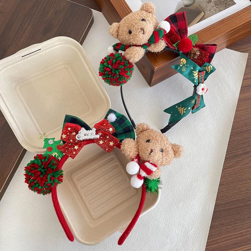 Weihnachtsbär Stirnband mit Schleife - Festliches Plüsch-Haaraccessoire für Frauen, Perfekt für Partys & Fotos. Leicht & Stilvoll!