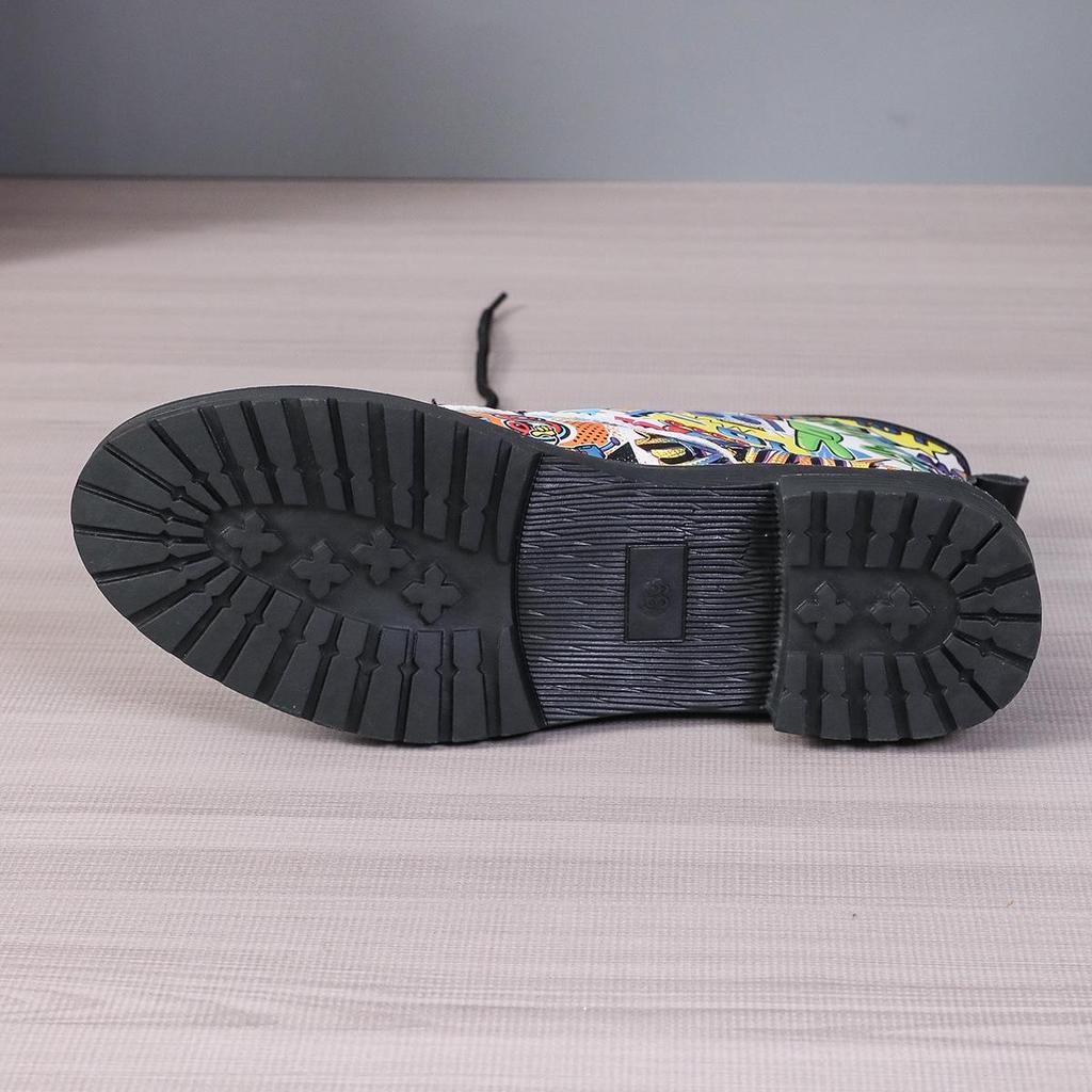 Europeiske og amerikanske grenseoverskridende Martin-støvler for kvinner: Høst/Vinter Graffiti 3D-trykk Arbeidsstøvler.