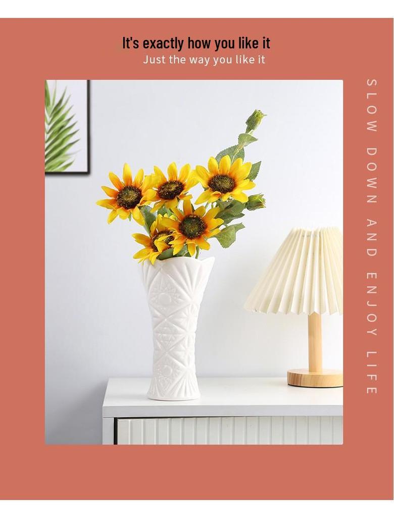 Nordische Keramikvase: Modernes Künstlerisches Blumenarrangement Heimdeko Auslage