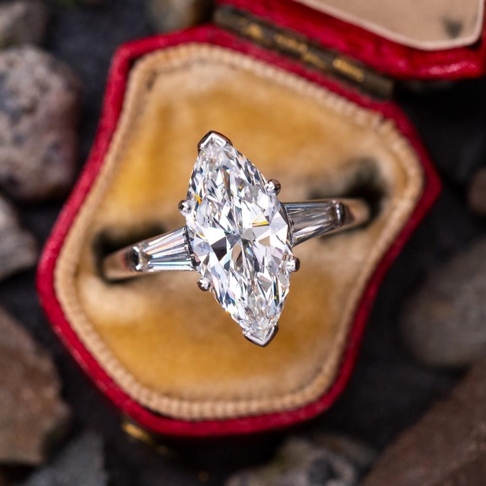New women's banquet inlaid horse eye zircon ring, European and American creative simulation diamond ring engagement ring