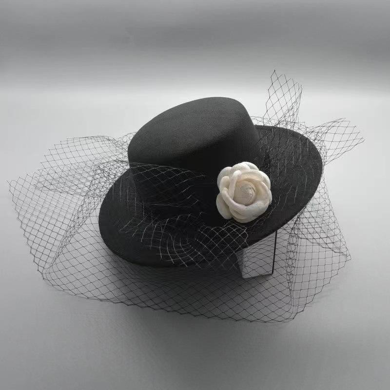 French Elegant Camellia Veil Hat Retro British Velvet Flat Hats Dinner Party Headwear Bride Wedding Hair Accessories