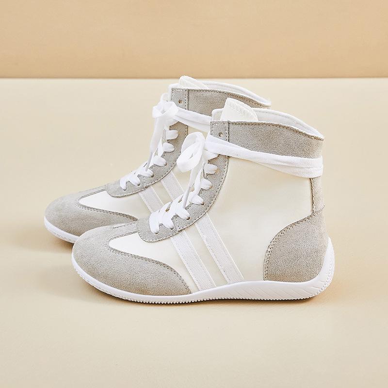 2025 Sommer High-Top kleine weiße Schuhe, neue koreanische Version ins Studentinnen atmungsaktiv und erhöhend lässige Straßenschuhe
