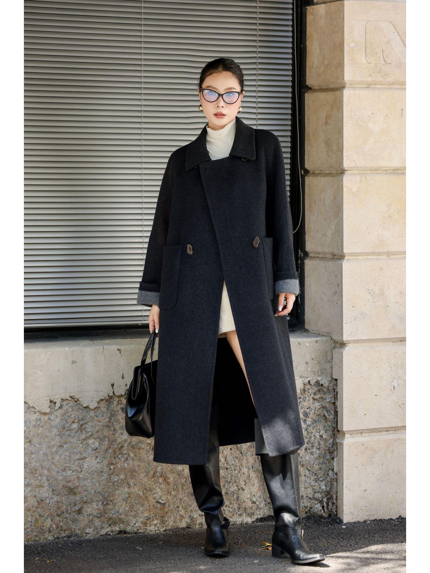 

Luxury Double-Sided Wool Coat for Women - 2025 Autumn/Winter Collection: Double-Breasted, Loose Fit, Petite Size Medium