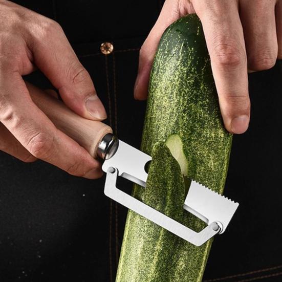 Curățător de legume cu mâner ergonomic din lemn 2-în-1 Deschizător de sticle Lamă lată curbată Curățător ascuțit pentru cartofi mere citrice morcovi Gadgeturi de bucătărie