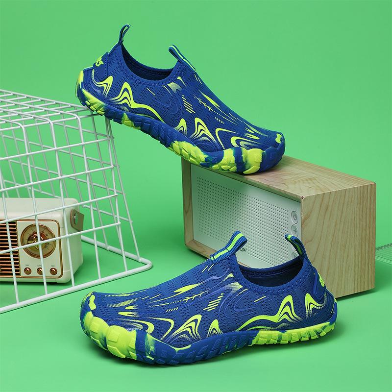 New popular outdoor children's creek shoes men's and women's seaside anti-cut soft-soled wading shoes amphibious beach water shoes