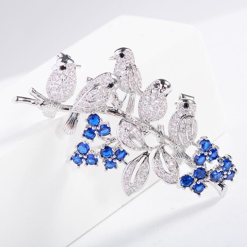Chinese Magpie & Flowers Zircon Brooch – Exquisite Cheongsam Accessory
