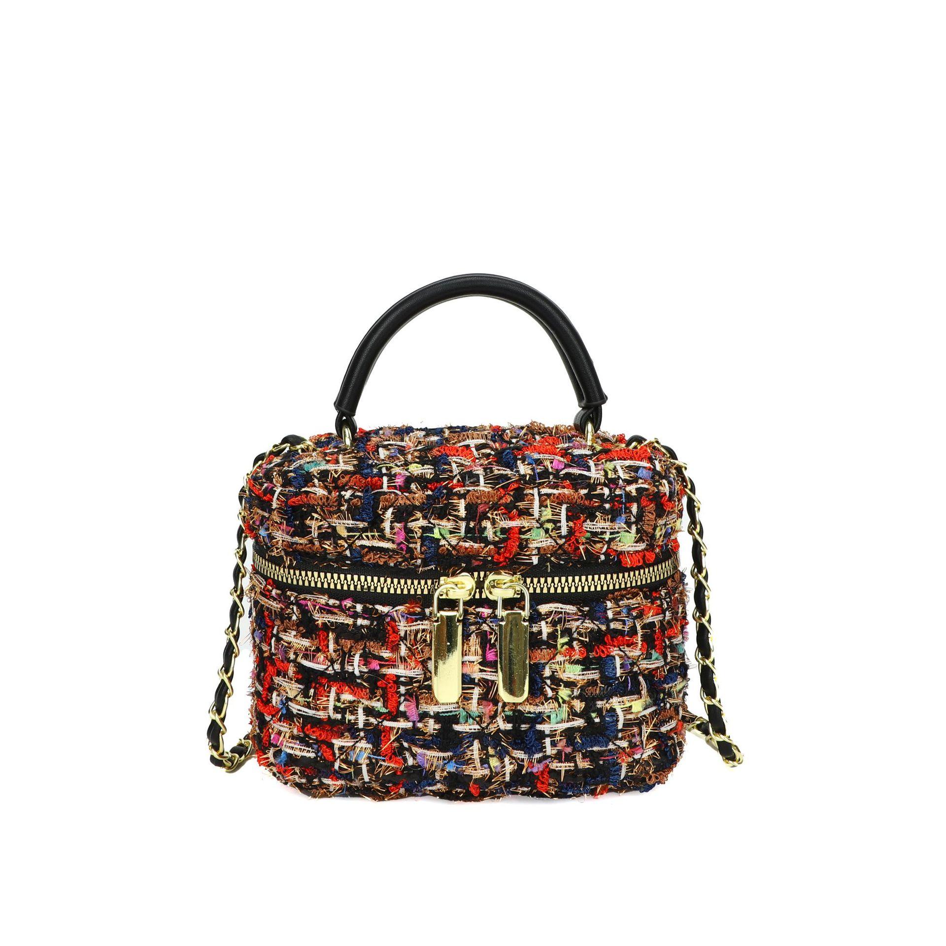 

Xiaoxiangfeng woolen bag women s 2026 shoulder bag temperament chain crossbody bucket bag 17*8*12