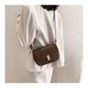Bolsa de Ombro Quadrada Feminina em Couro Sintético 2026 Estilo Retrô Bolsa de Axila Transversal Textura Macia Fechamento com Fivela