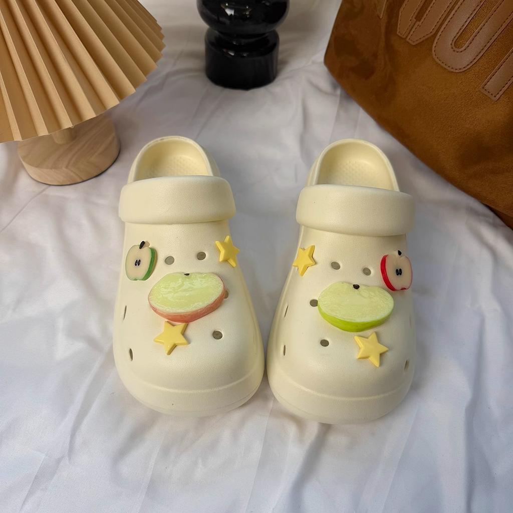 Spring and summer thick-soled casual stepping on shit feels comfortable and cool slippers cute cartoon apple stars thick-soled hole shoes women