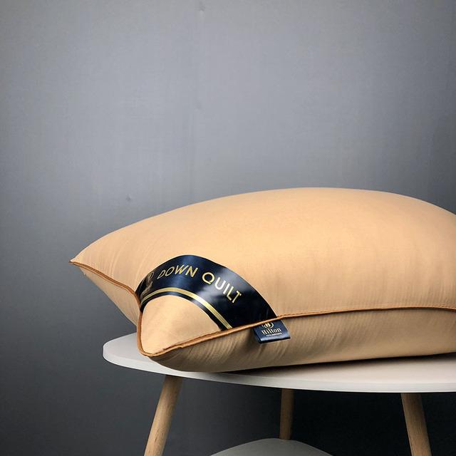 Chinese Natural Cotton Single Pillow 100% Polyester Fiber Orthopedic Neck Pillow Hotel Memory Pillow Healthy Sleep Stand 1PC