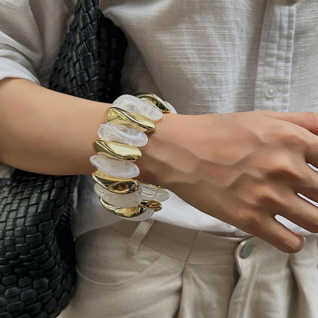 Retro Bunt gefärbtes Acrylharz Elastizität Armreif Geometrisch Übertrieben Breit Rund Stretch Armreifen für Frauen Klobiger Schmuck