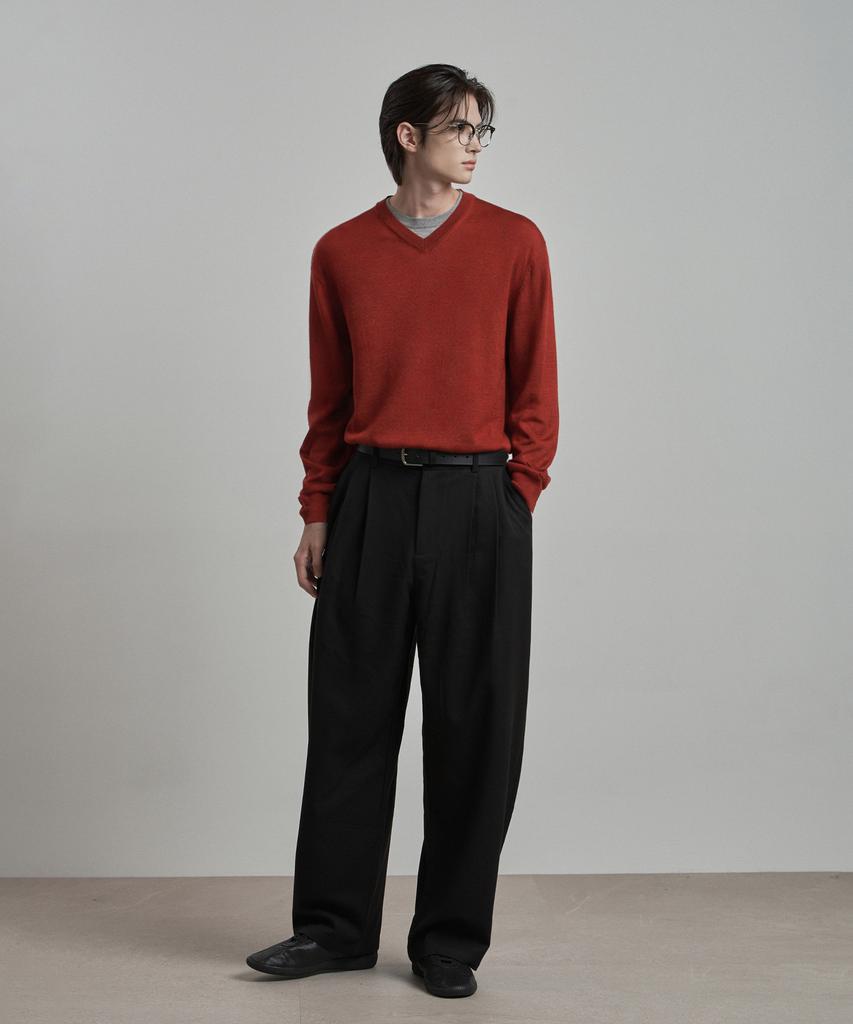 WORK ON BODY OFF Ars Semi-Overfit Layered V-Neck Knit [Red]