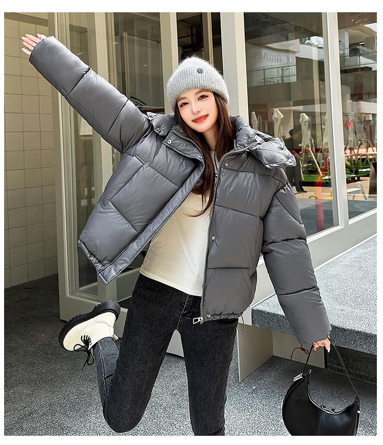 Women’s Short Detachable Hood Windproof Thicken Warm Winter Jacket With Raglan Sleeves