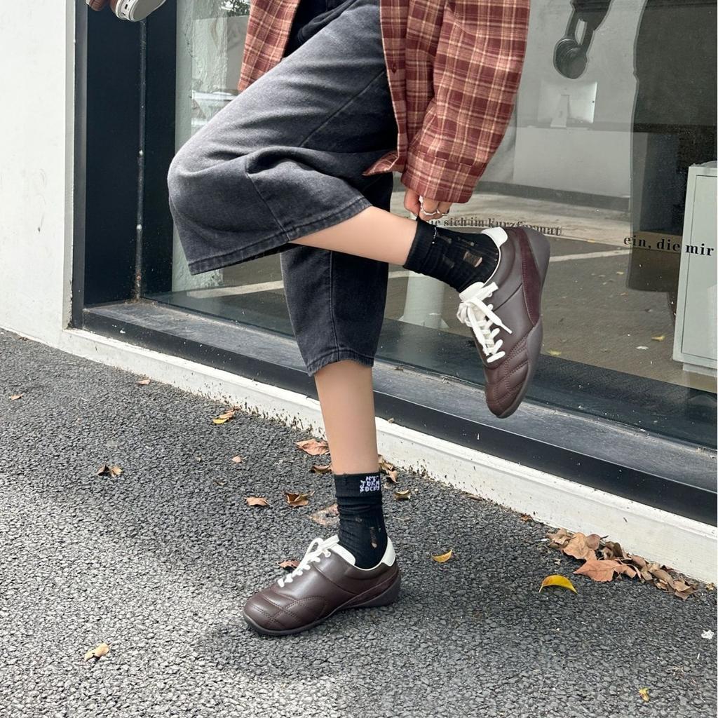 Retro round head niche lace-up casual sports shoes 2025 new single shoes women's flat-bottomed mountaineering shoes commuter training shoes