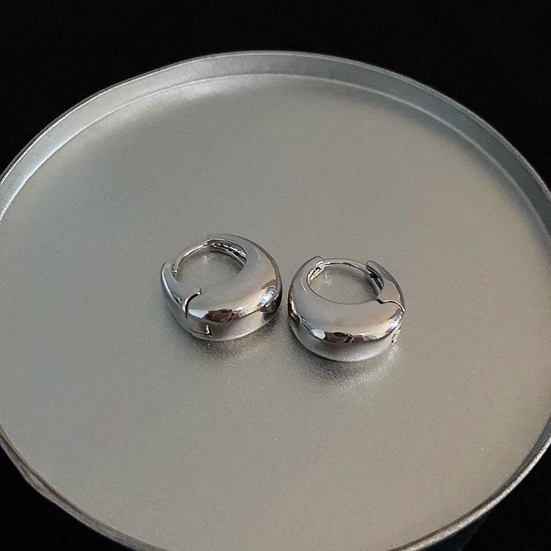 Luxury Top Quality Smooth Star Zircon Hoop Earrings for Women Girls Metal Chunky Sun Rhinestone Ear Buckle Punk Y2K Jewelry
