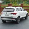 1:18 Karoq Suv Modèle de Voiture en Alliage Modèles Réduits en Métal Véhicules Modèle de Voiture Haute Simulation Collection Jouets pour Enfants Cadeau Décoration