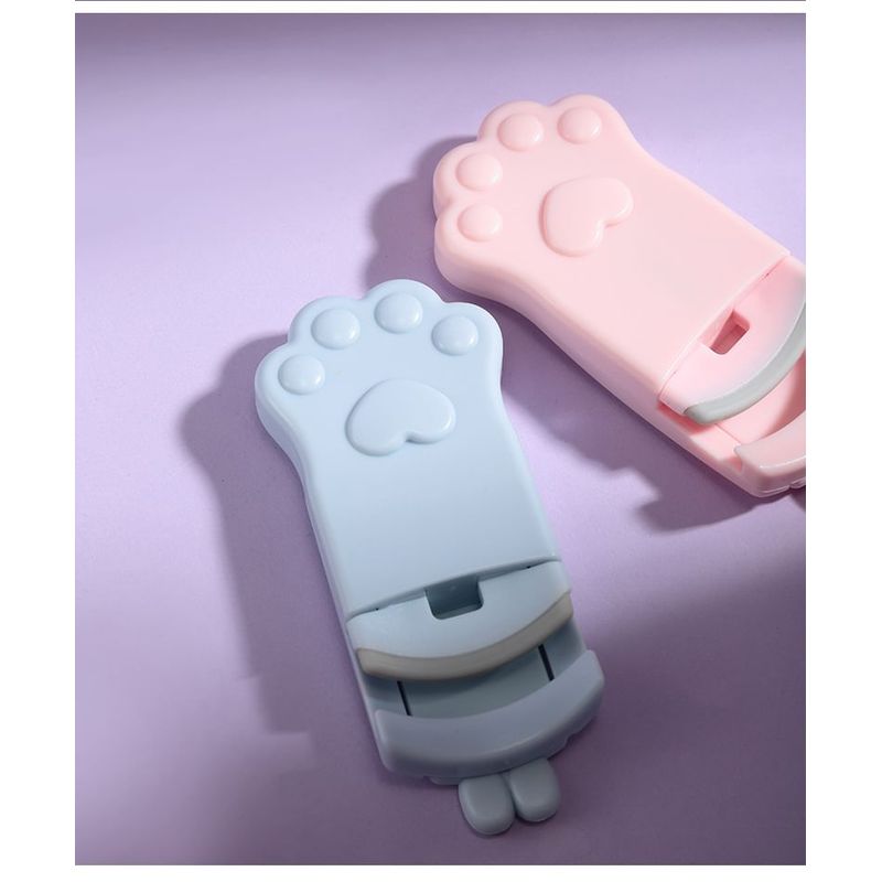 YOUSHA - Cat Paw Eyelash Curler