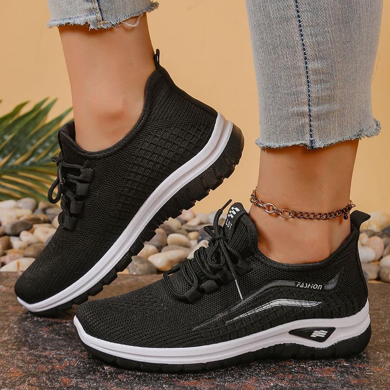 Fashion Women's Soft Sole Breathable Mesh Sneakers Lightweight Non Slip Casual Sports Shoes for Women Comfort Slip On Knitted Sneakers