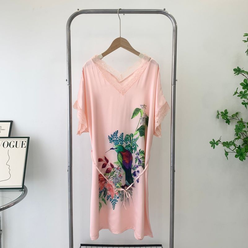 

Белый фон с синим принтом Ночная рубашка на ощупь как настоящий шелк Позиционирующий цветок Платье для сна Можно носить как верхнюю одежду Кружевная юбка Сексуальное платье на бретелях Pink All yards