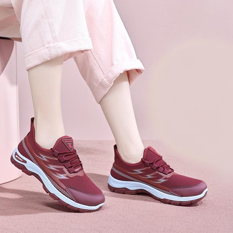 Breathable Casual Shoes Middle-aged and Elderly Women's Stepping Shoes One-pedal Soft-soled Comfortable and Non-slip Shoes