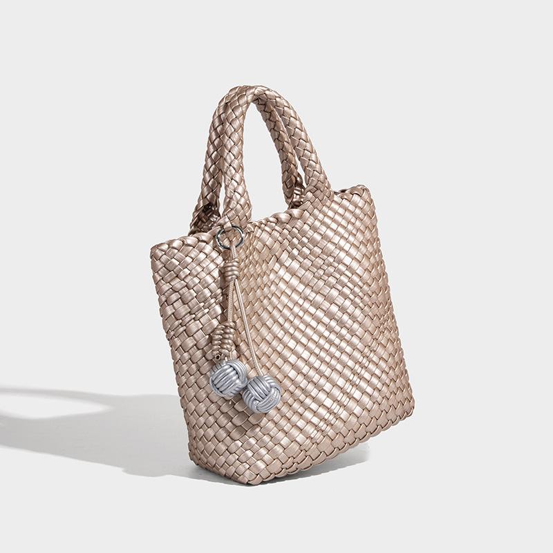 New niche woven basket bag, hand-woven women's bag, casual versatile hand-held bucket bag