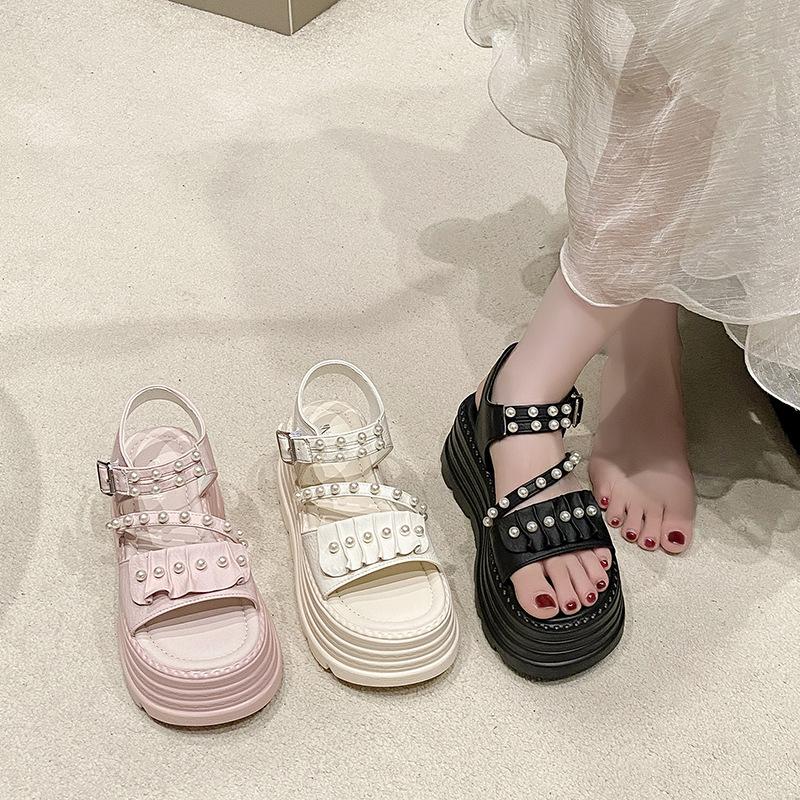 Fairy Wind Thick-soled Muffin Buckle Sandals Women Wear Popular Summer New Slope Heel Beaded Muffin Bottom Cool Slippers