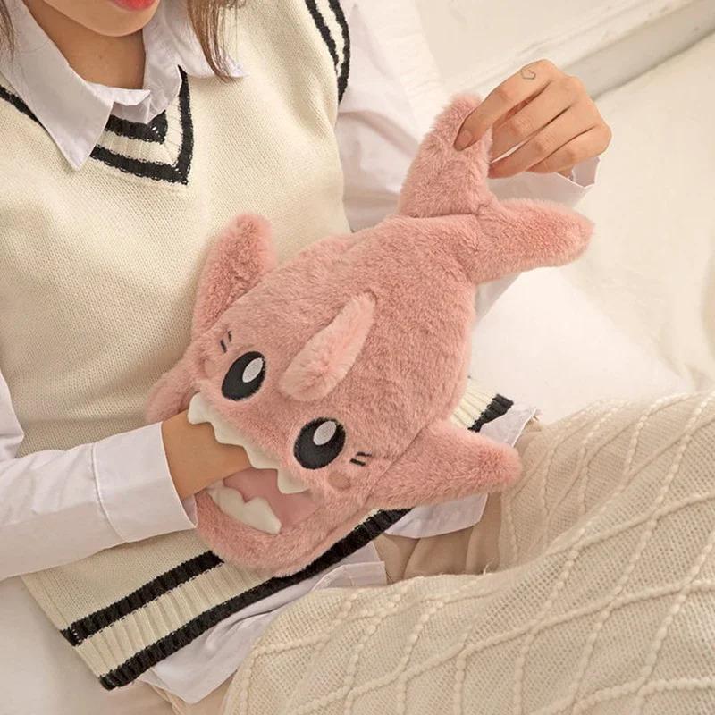 Portable Cute Plush Shark Hot Water Bottle Bag – Detachable Heat Bag, Winter Warm Pain Relief, Pink Blue Reusable Hand Warmer