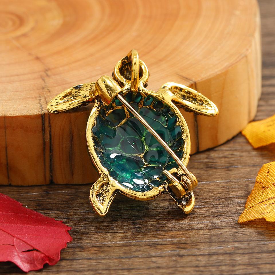 Vintage Drop Glaze Imitation Enamel Turtle Brooch Rhinestone Epoxy Ocean And Animal Pin Accessories Corsage